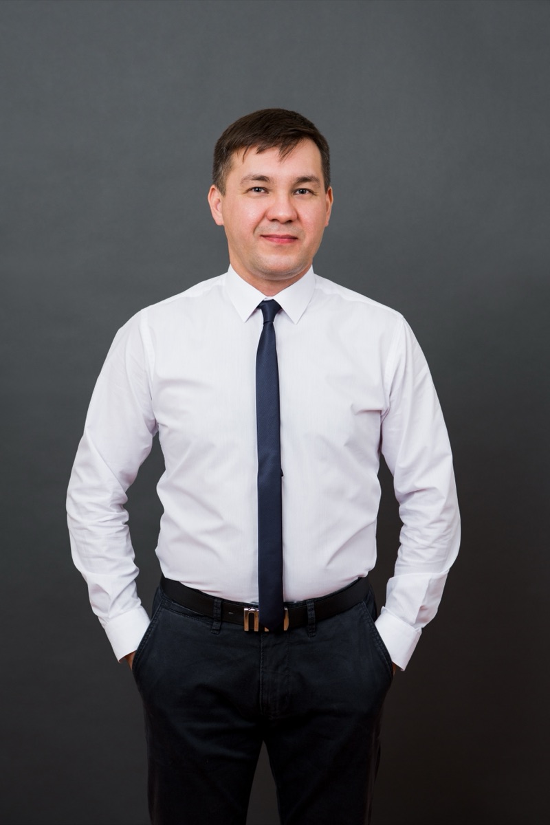 Руслан Шарипов